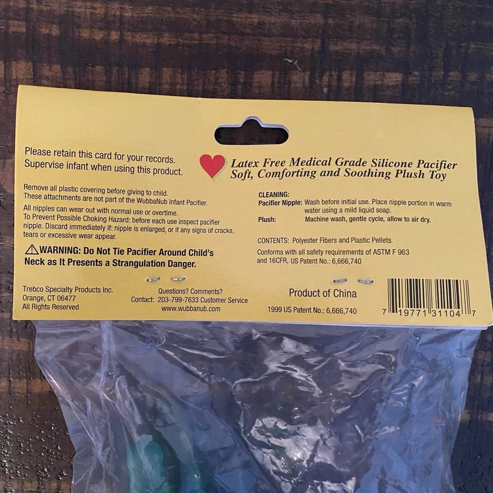Wubbanub Infant Pacifier Penguin 0-6 Months Plush Brand New Sealed
